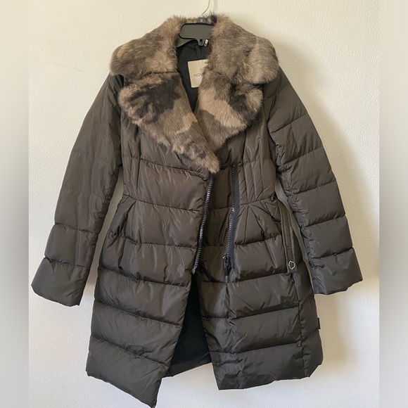 Women’s Moncler down jacket with camouflage dyed rabbit fur collar! - Picture 4 of 16